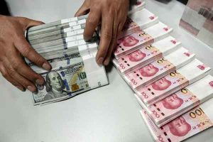 کاهش ارزش یوآن چین و ثبت رکورد هفتگی